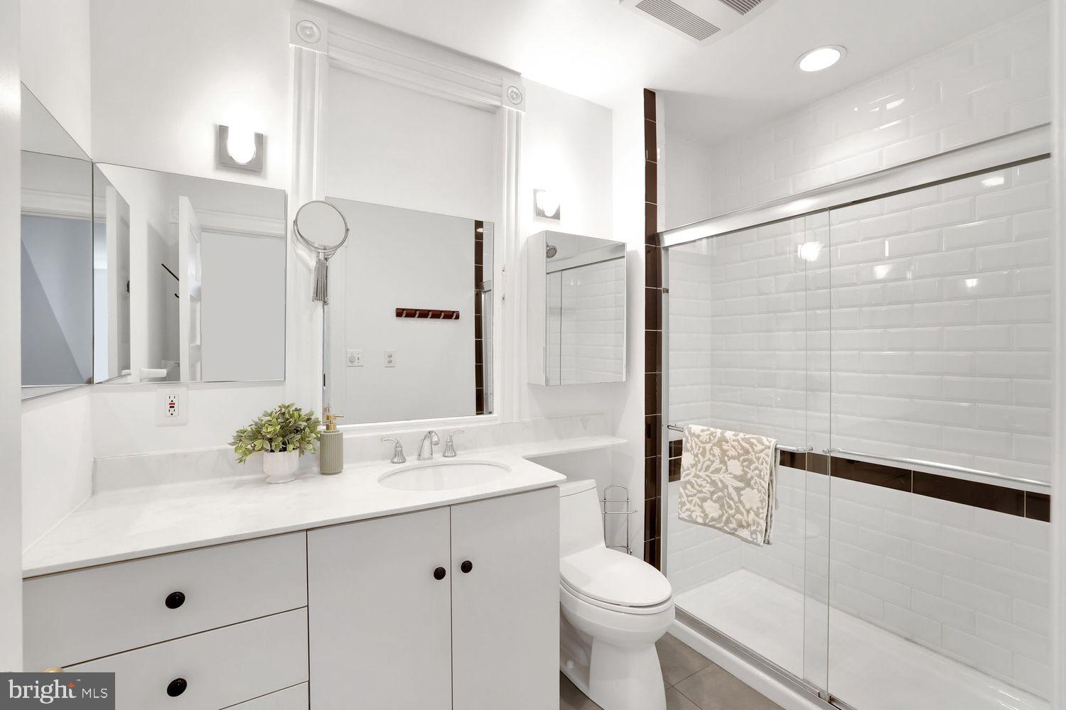 1329 DELAFIELD PLACE NW