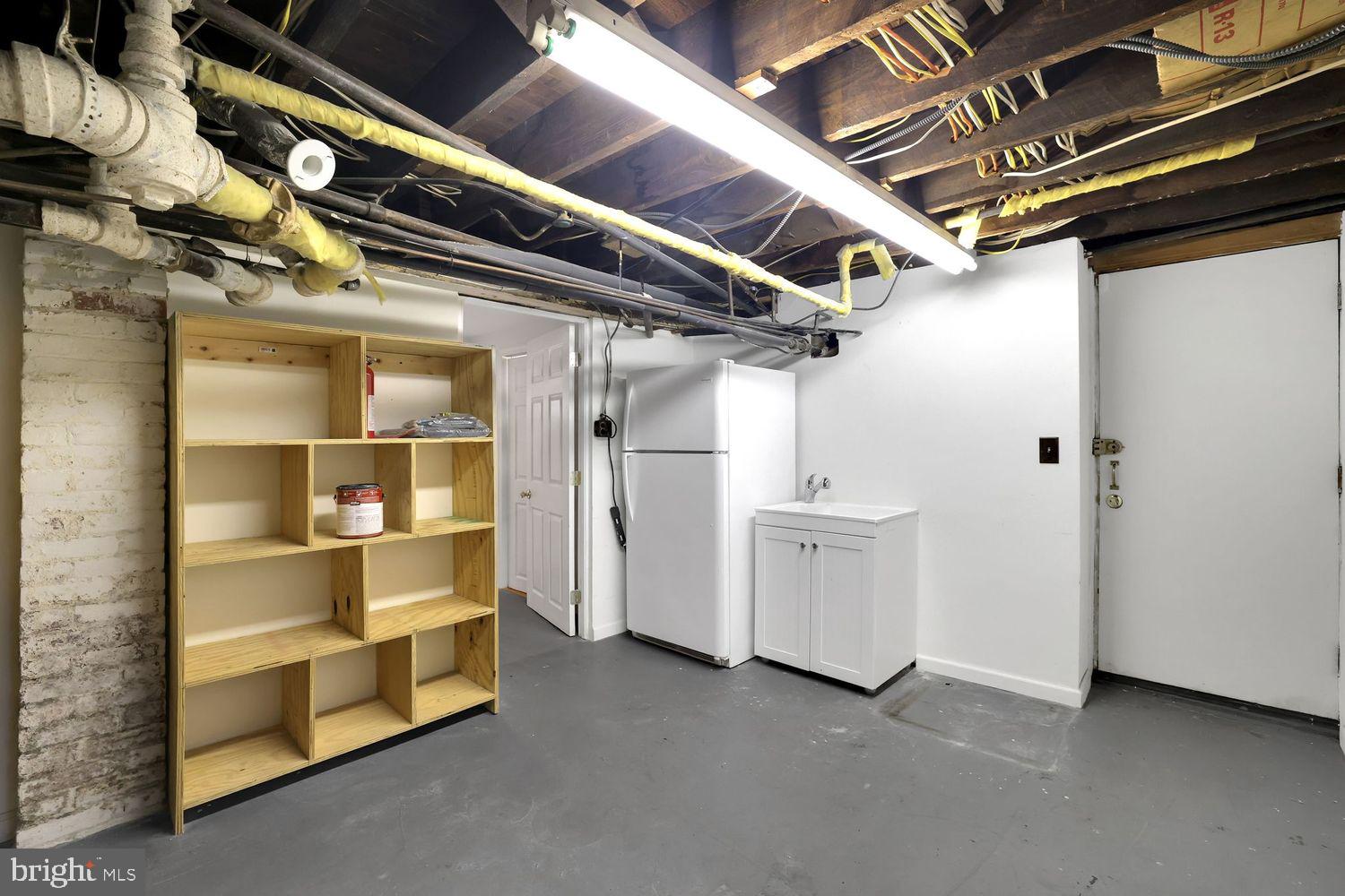 1329 DELAFIELD PLACE NW