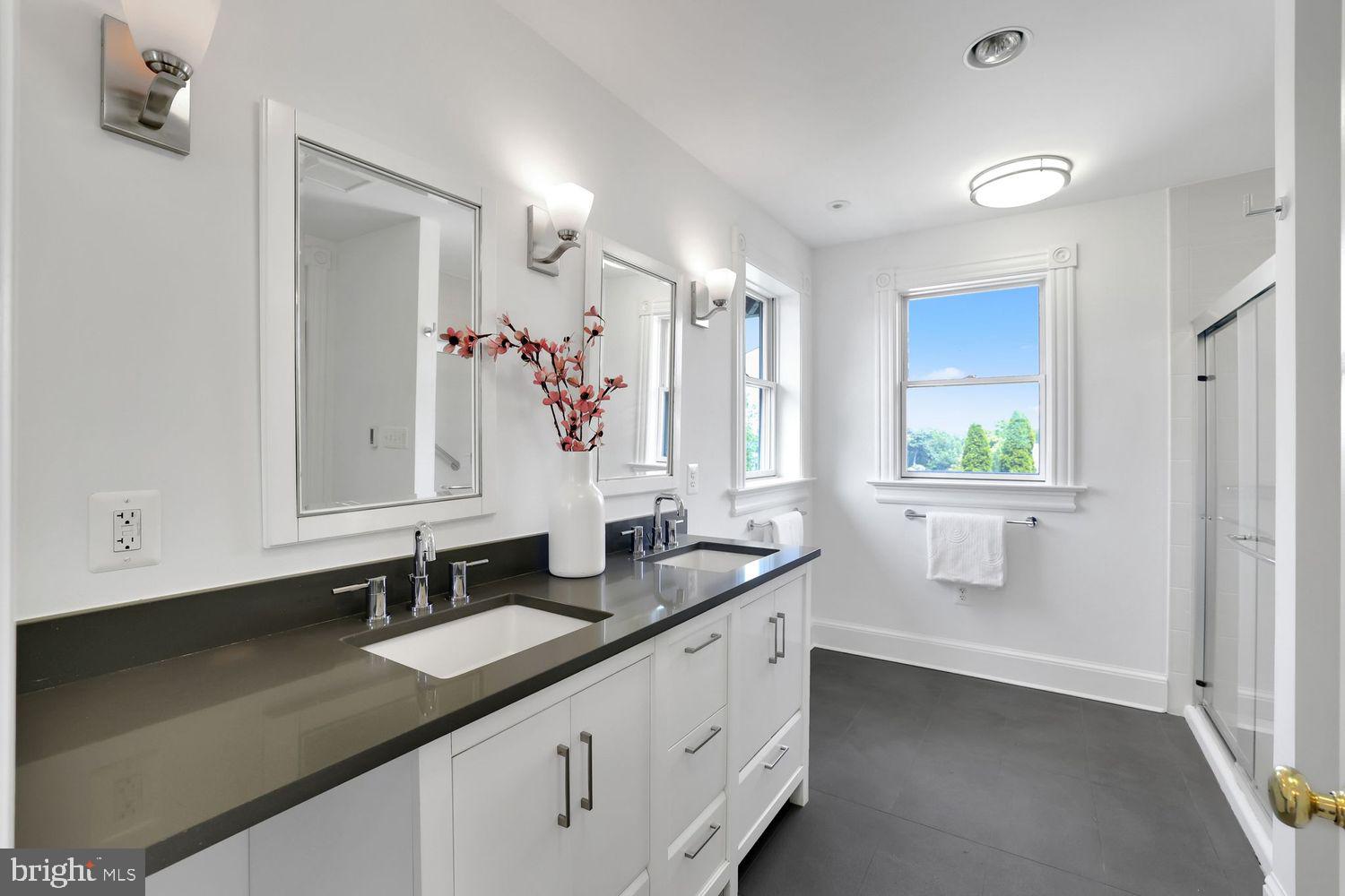 1329 DELAFIELD PLACE NW