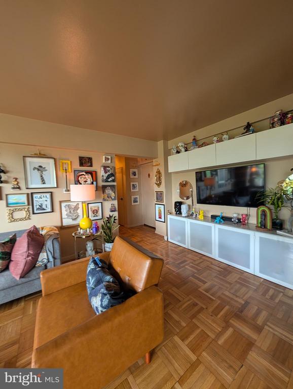 3601 WISCONSIN AVENUE NW 502