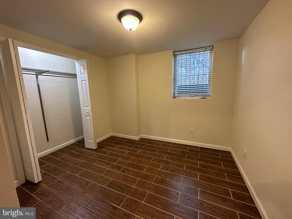 1400 MORSE STREET NE UNIT B