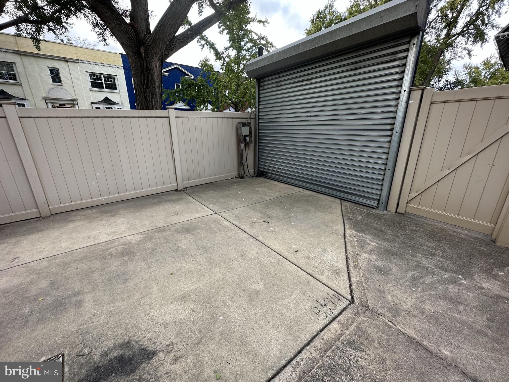 1400 MORSE STREET NE UNIT B