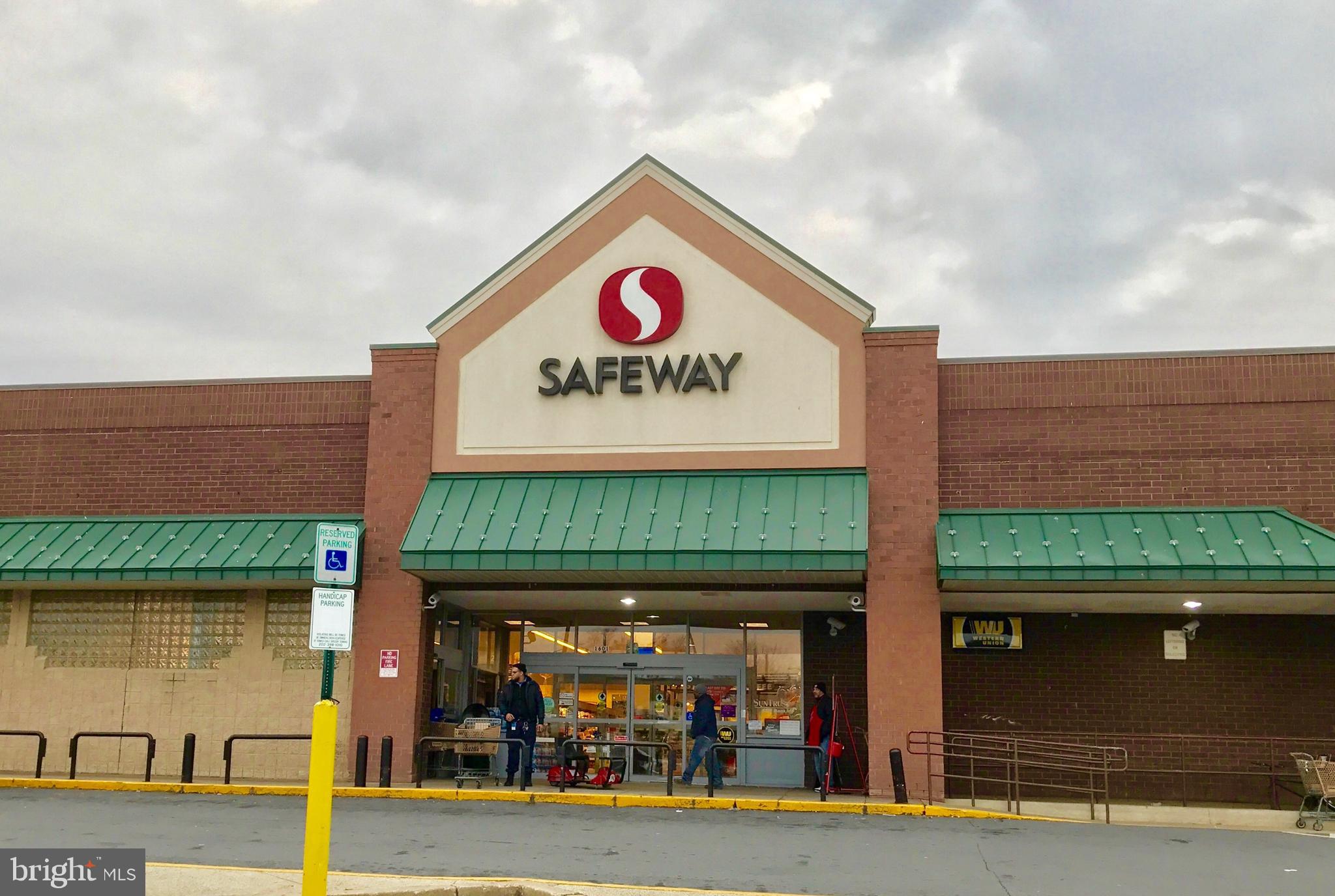 1400 MORSE STREET NE UNIT B