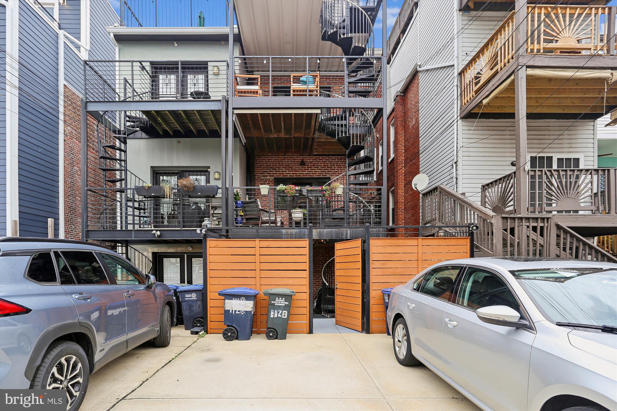 1128 COLUMBIA ROAD NW 1