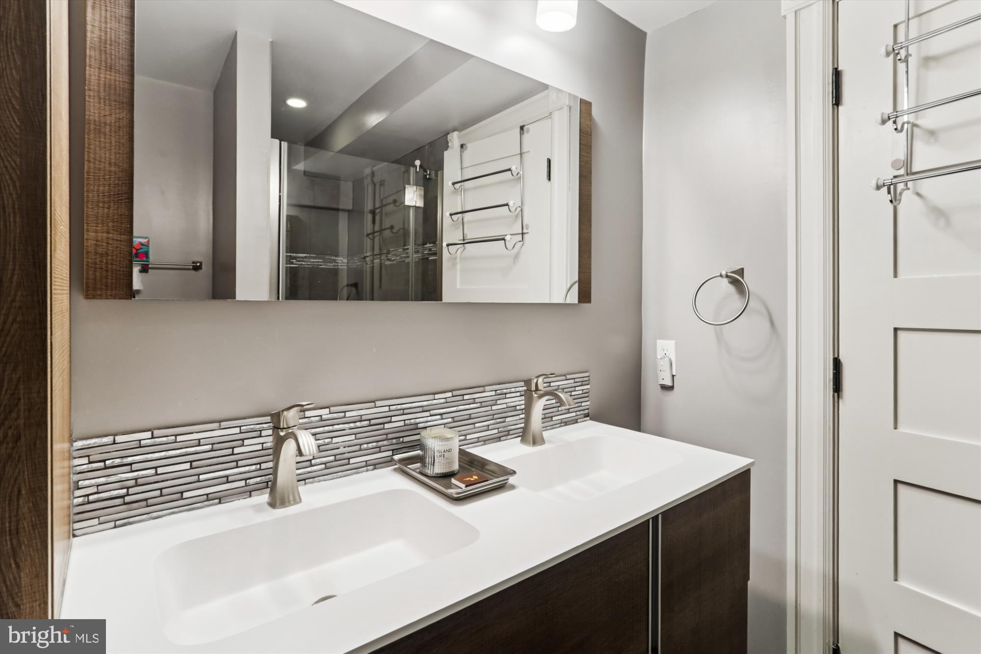 1128 COLUMBIA ROAD NW 1