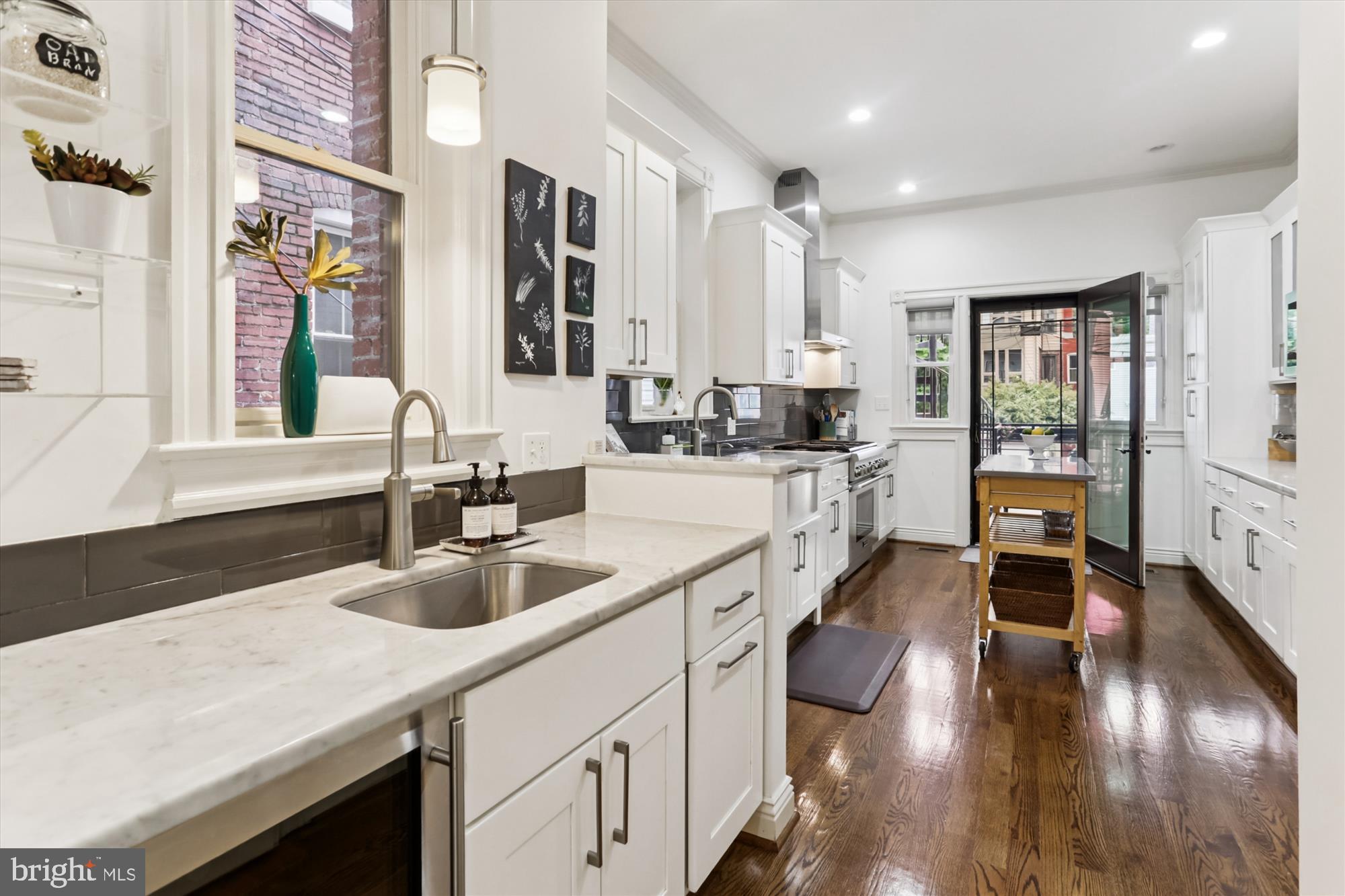 1128 COLUMBIA ROAD NW 1