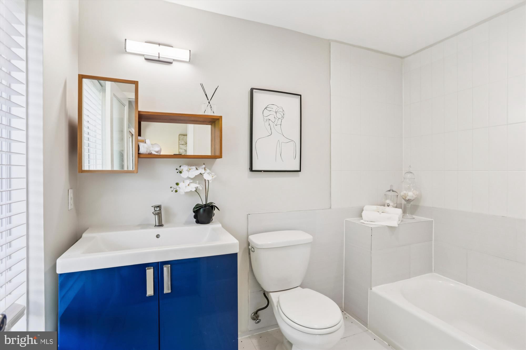 3222 NW 13TH STREET NW 2