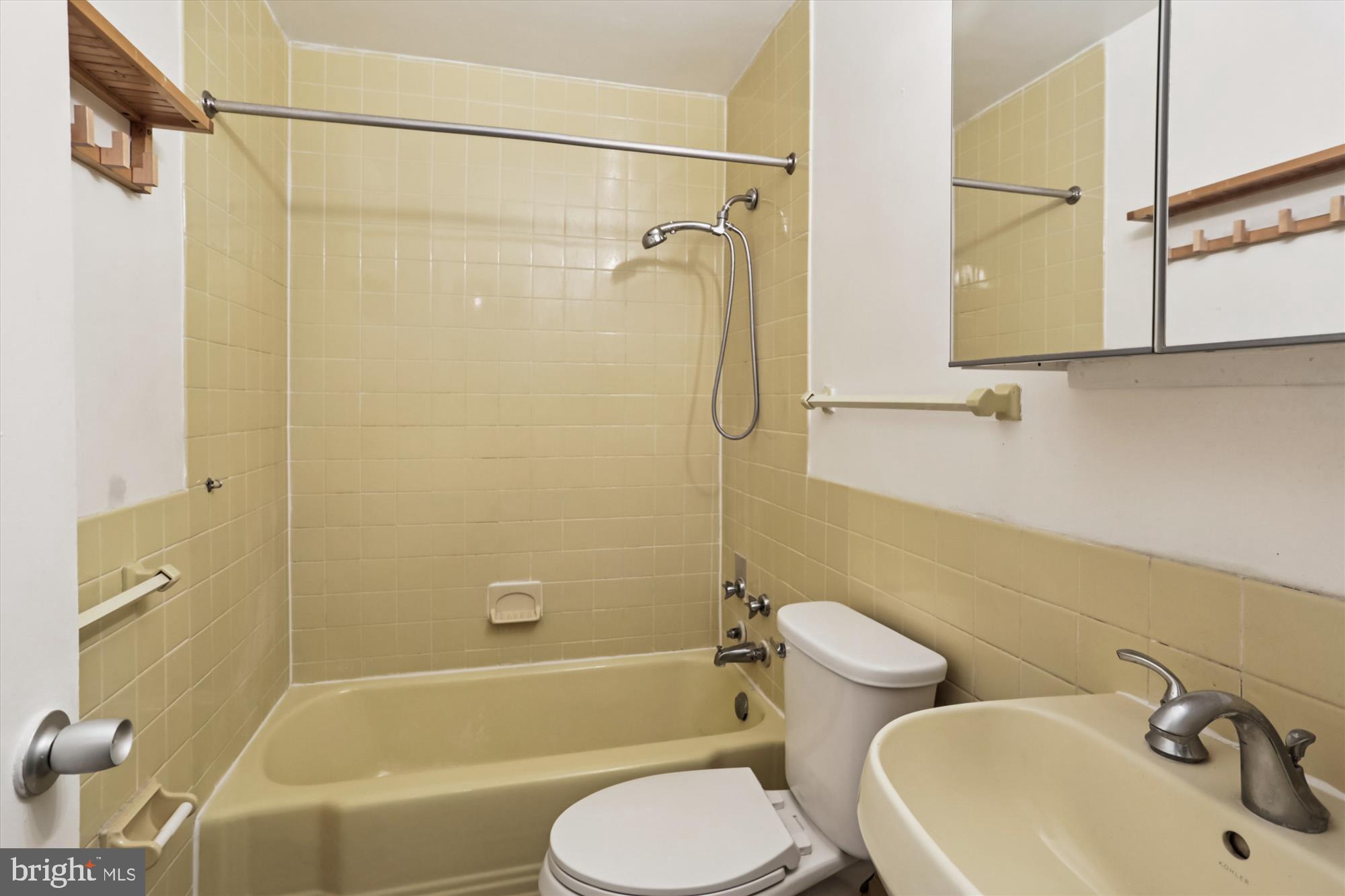 4000 TUNLAW ROAD NW 619