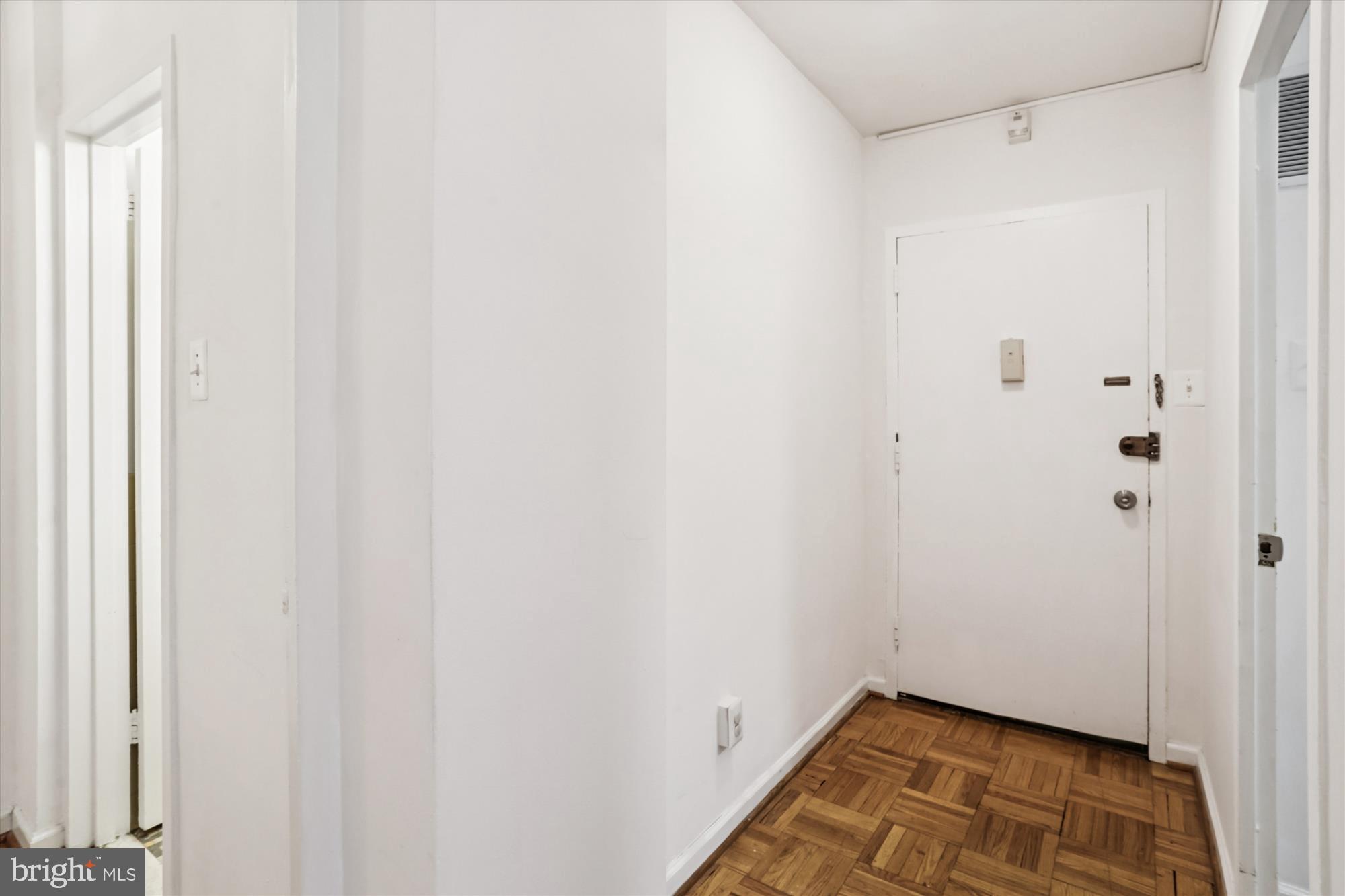 4000 TUNLAW ROAD NW 619