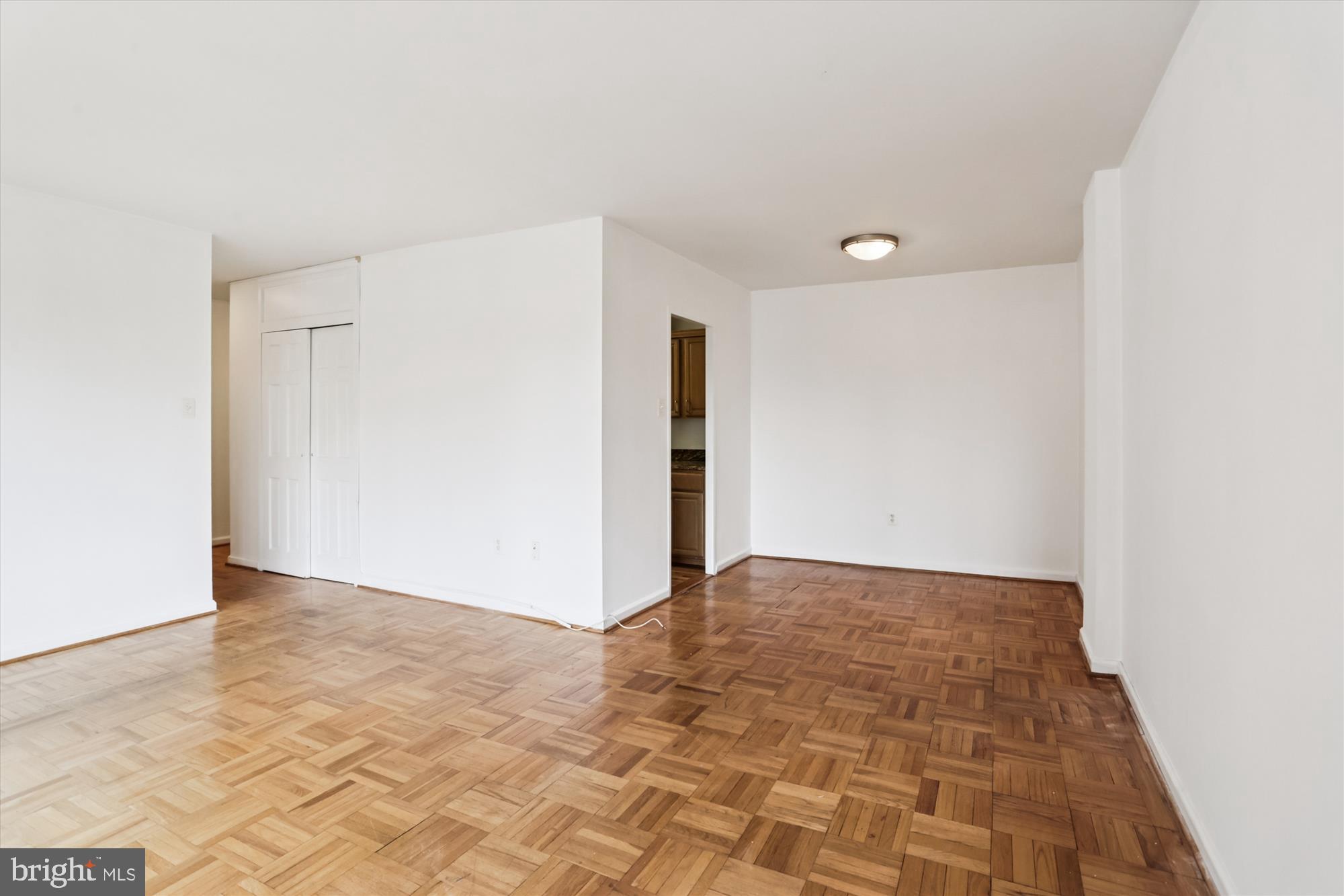 4000 TUNLAW ROAD NW 619