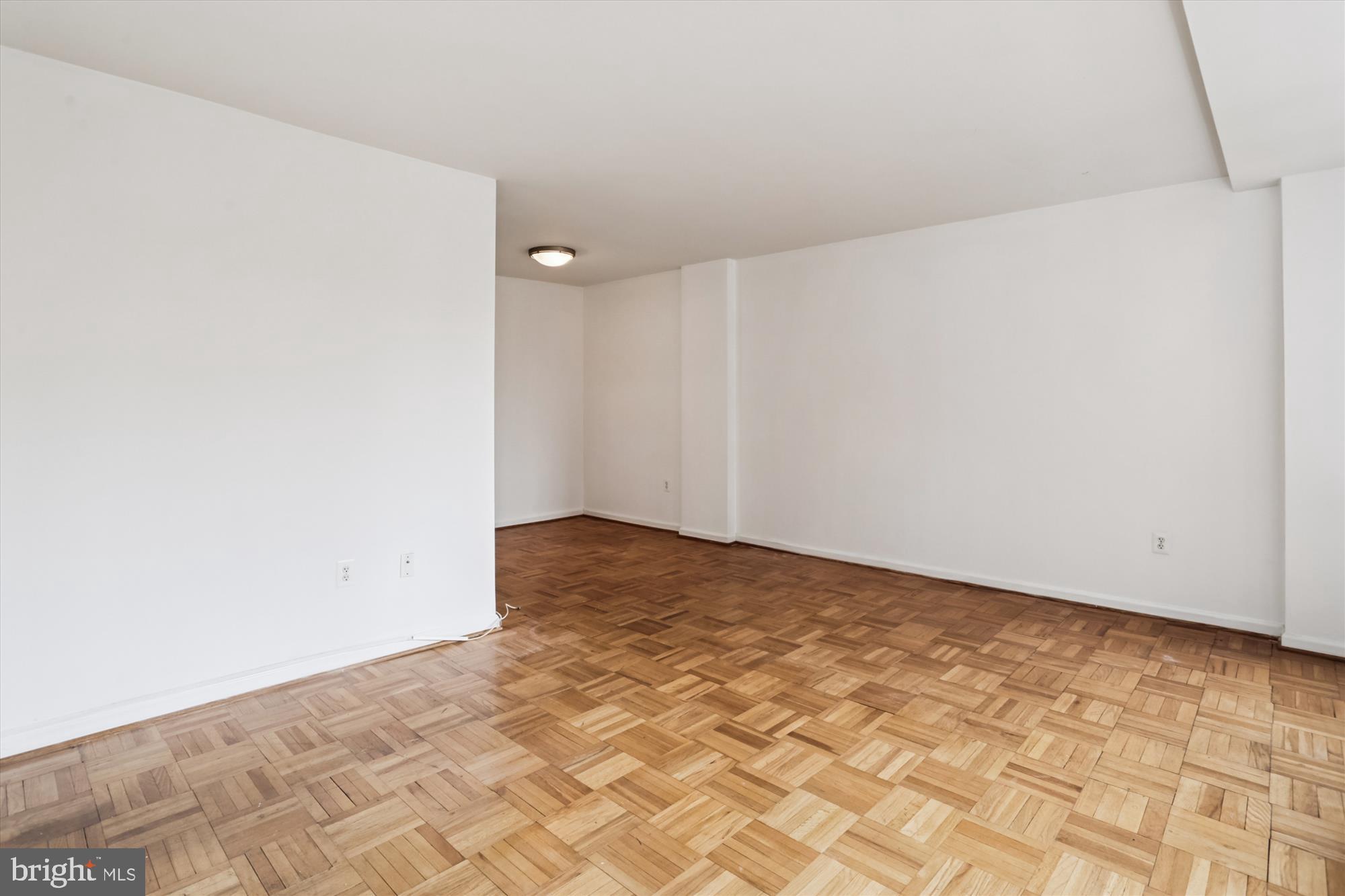 4000 TUNLAW ROAD NW 619