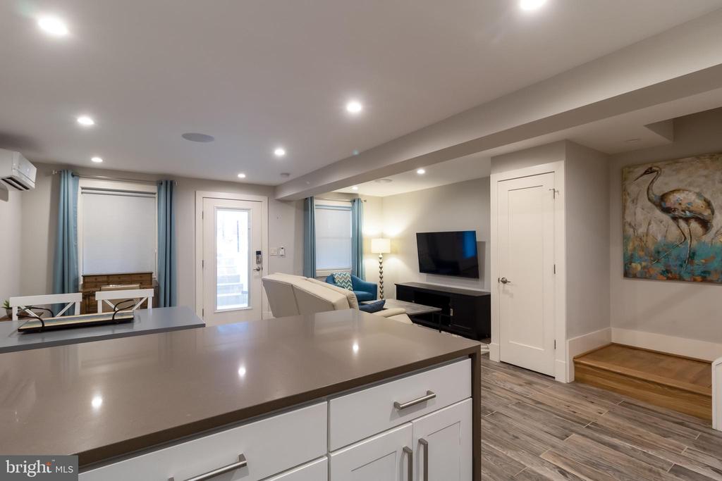 4514 15TH STREET NW UNIT B