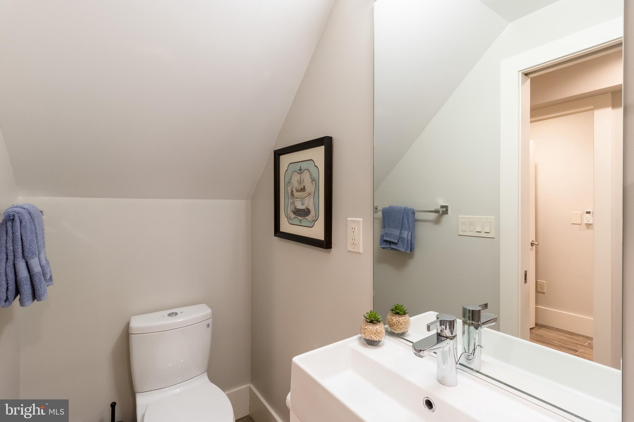 4514 15TH STREET NW UNIT B