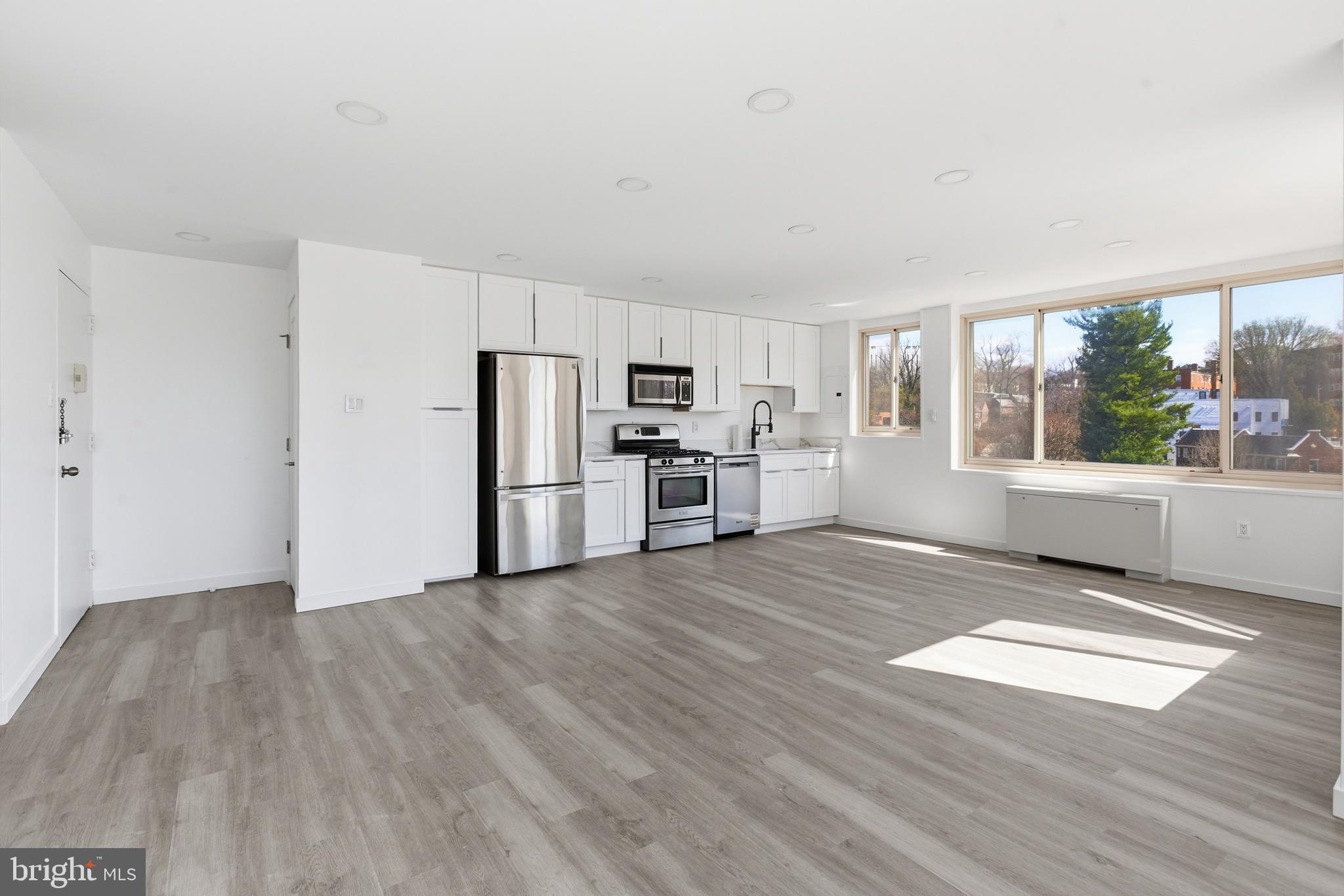 4000 TUNLAW ROAD NW 611