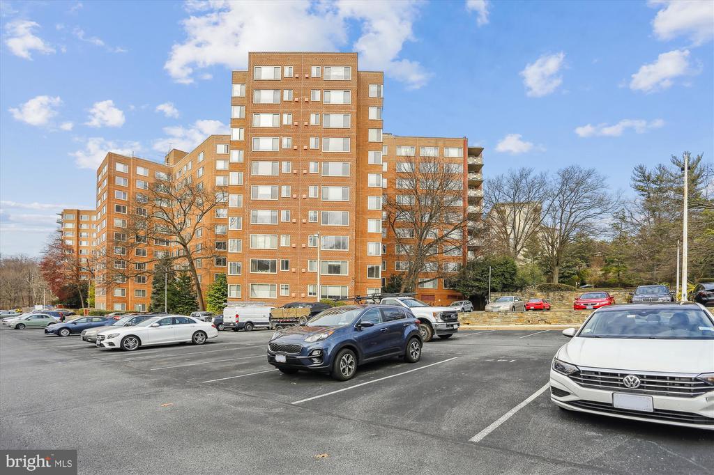 4000 TUNLAW ROAD NW 611