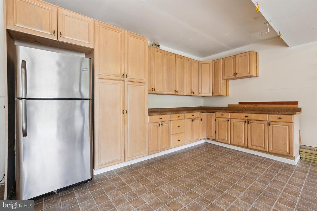 1110 HALESWORTH DRIVE