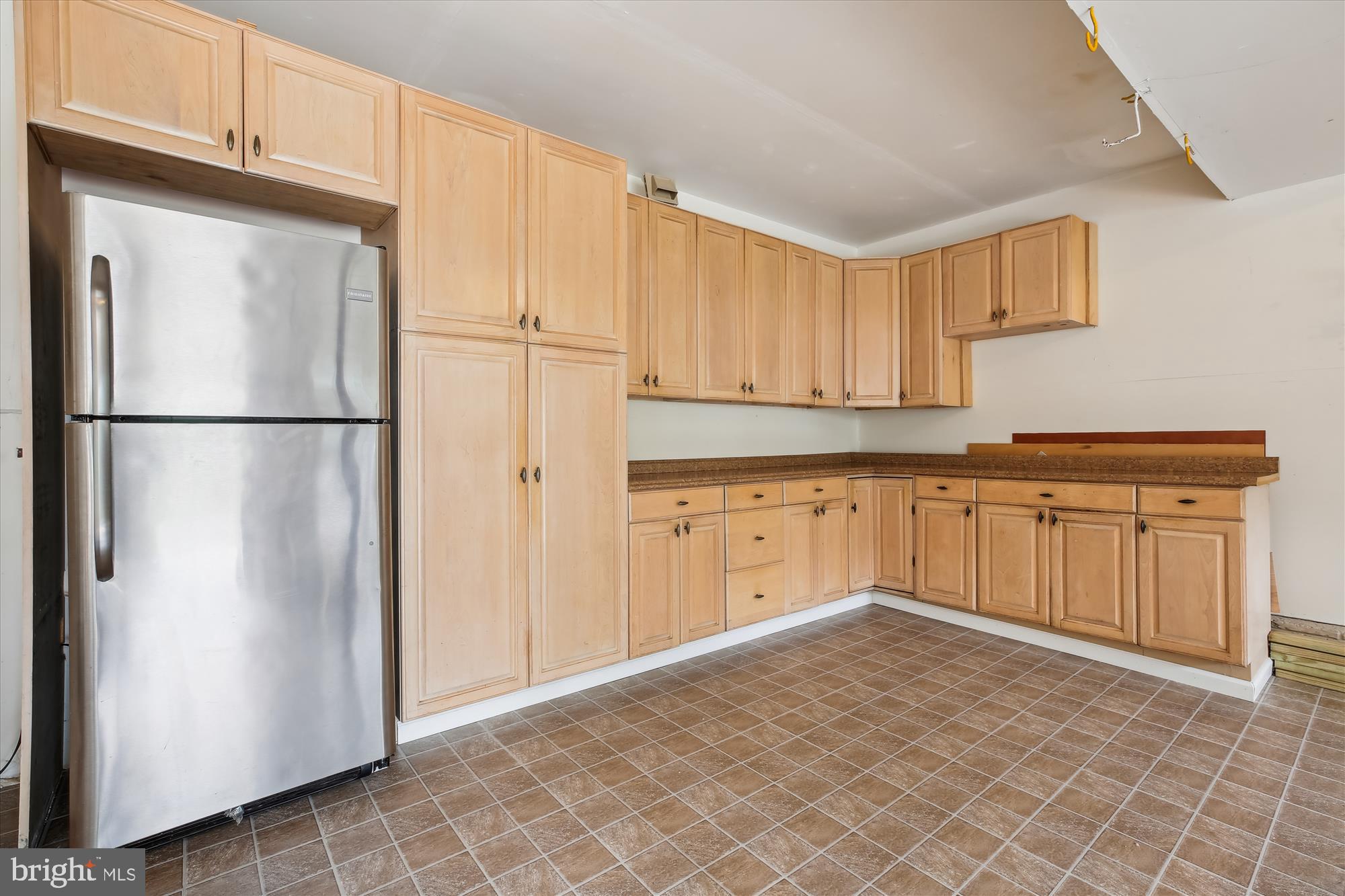 1110 HALESWORTH DRIVE