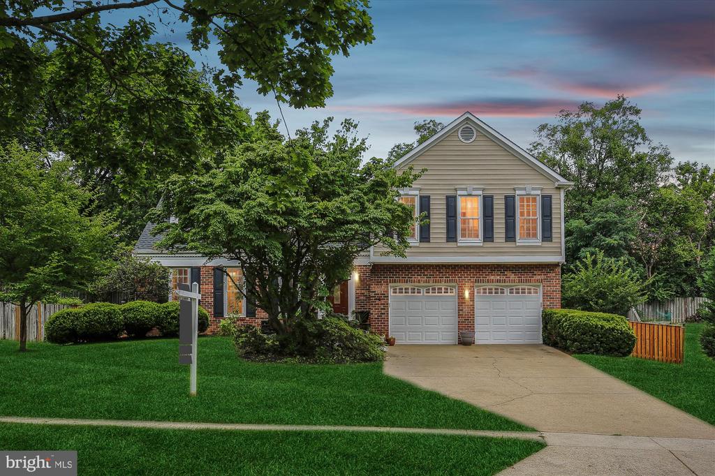 1110 HALESWORTH DRIVE