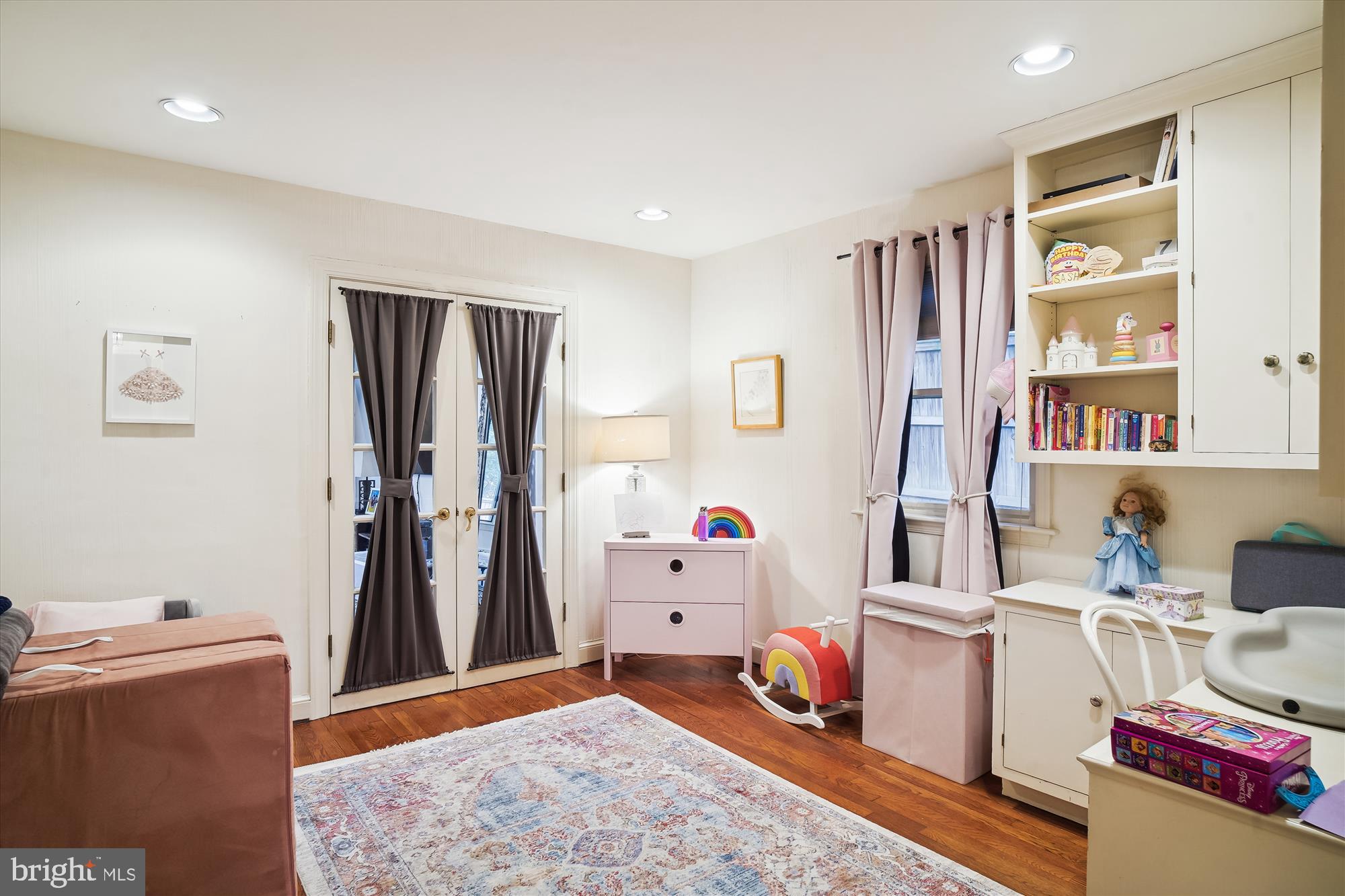 5215 BROOKEWAY DRIVE