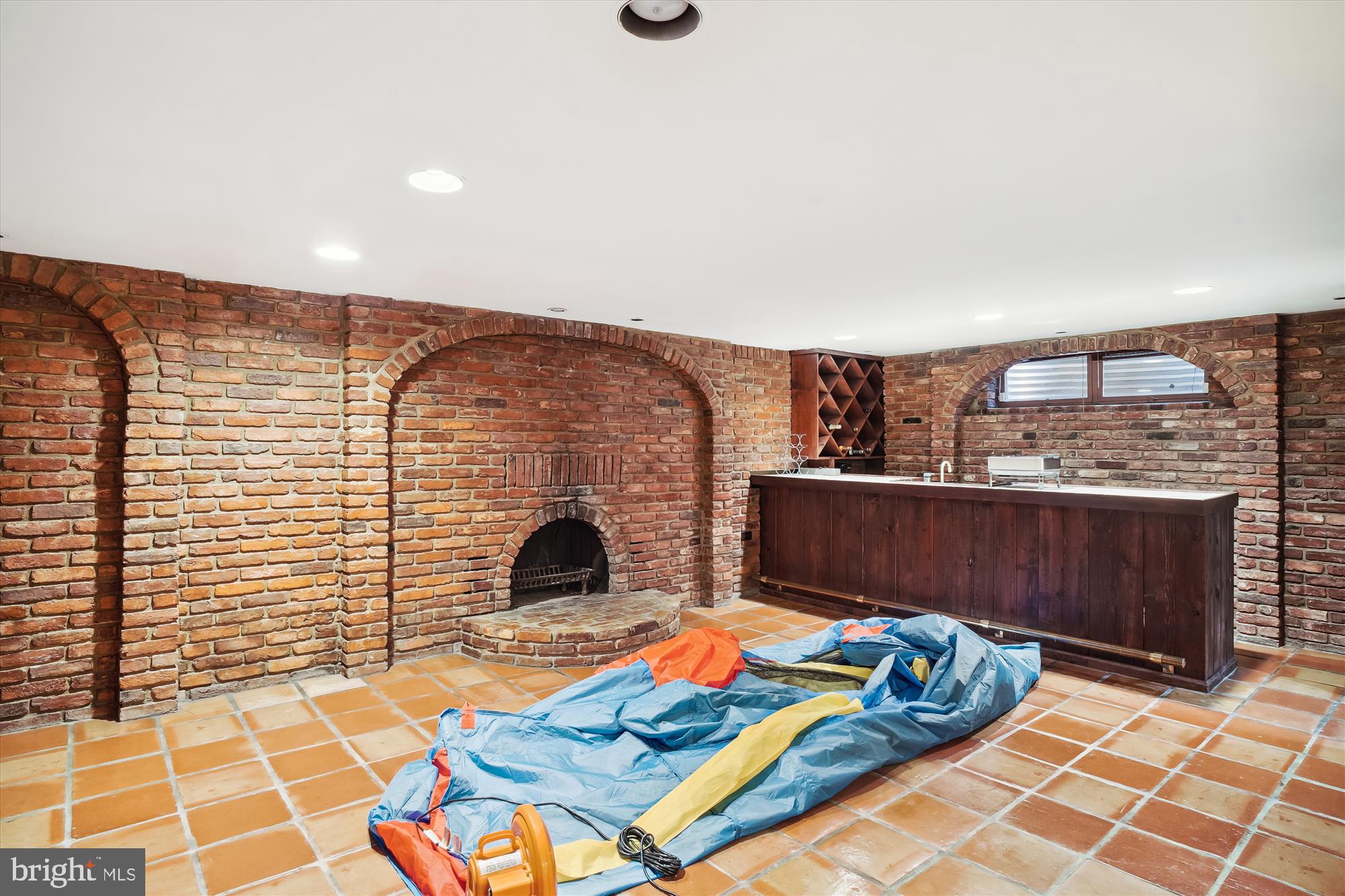 5215 BROOKEWAY DRIVE