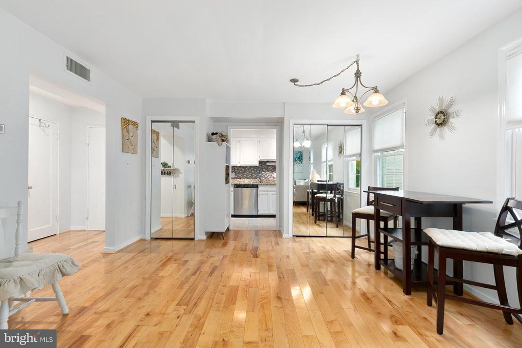 2212 WASHINGTON AVENUE Unit: 103
