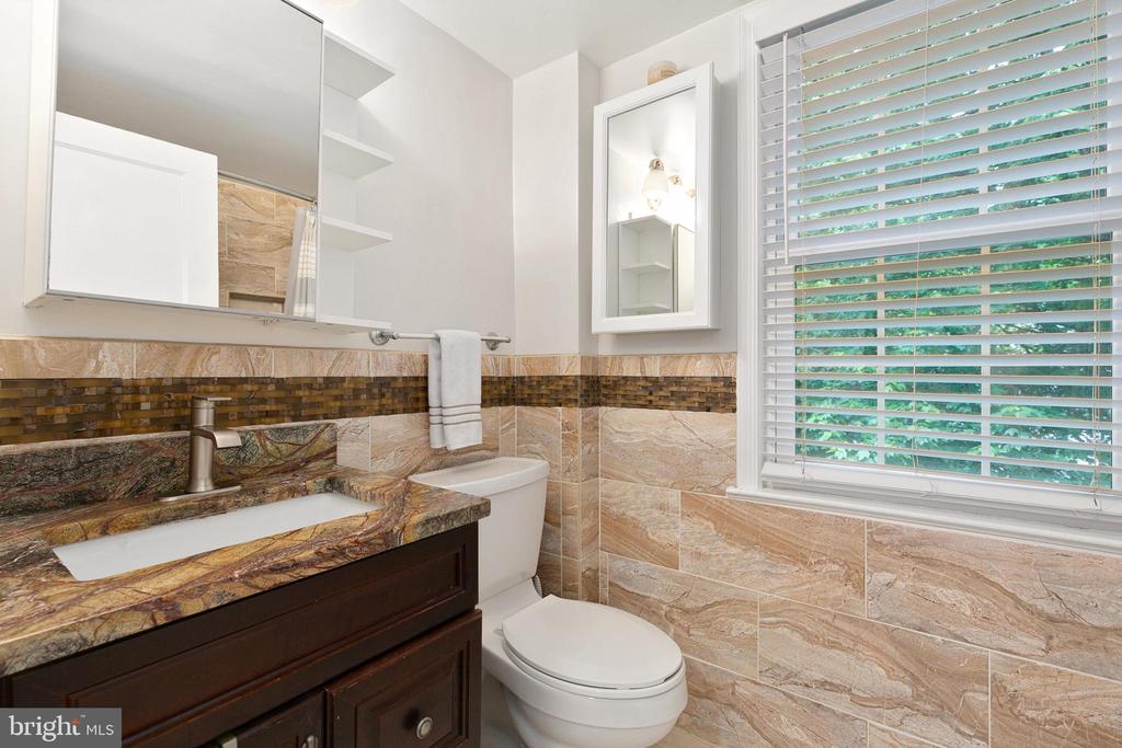 2212 WASHINGTON AVENUE Unit: 103