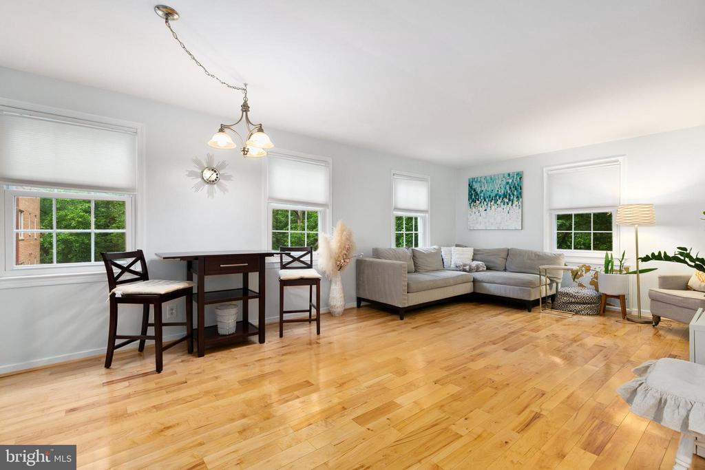 2212 WASHINGTON AVENUE Unit: 103