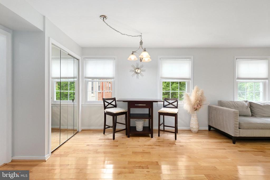 2212 WASHINGTON AVENUE Unit: 103
