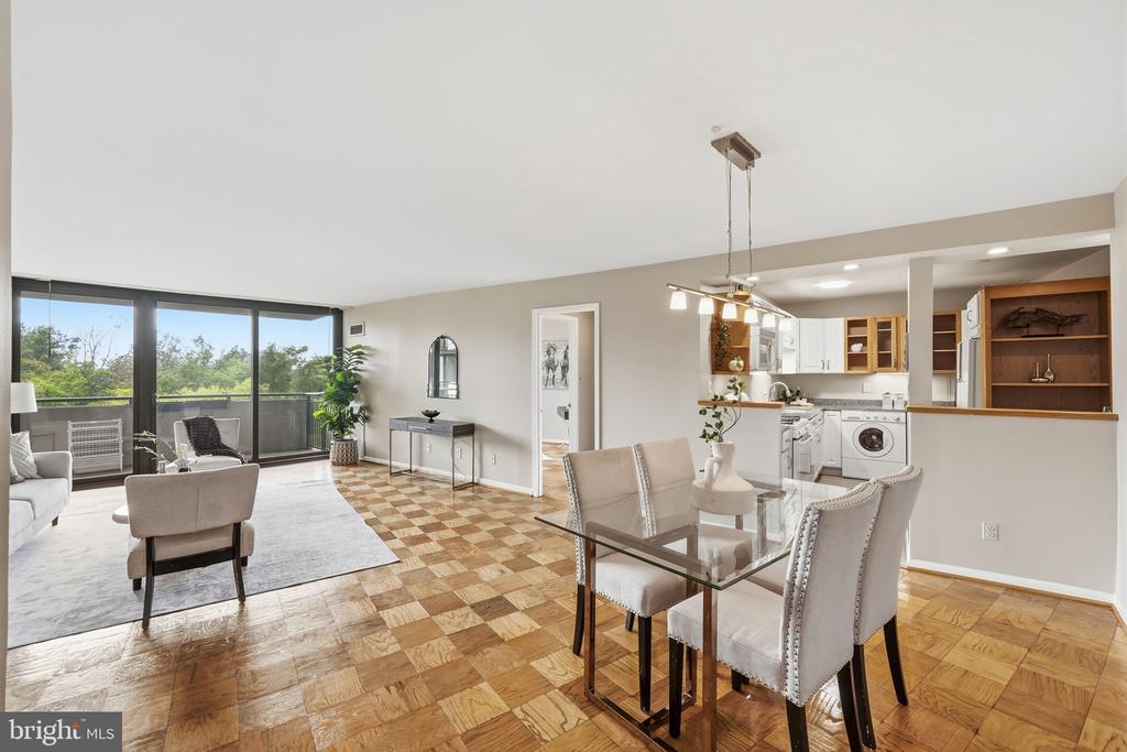 4620 N PARK AVENUE Unit: 607E