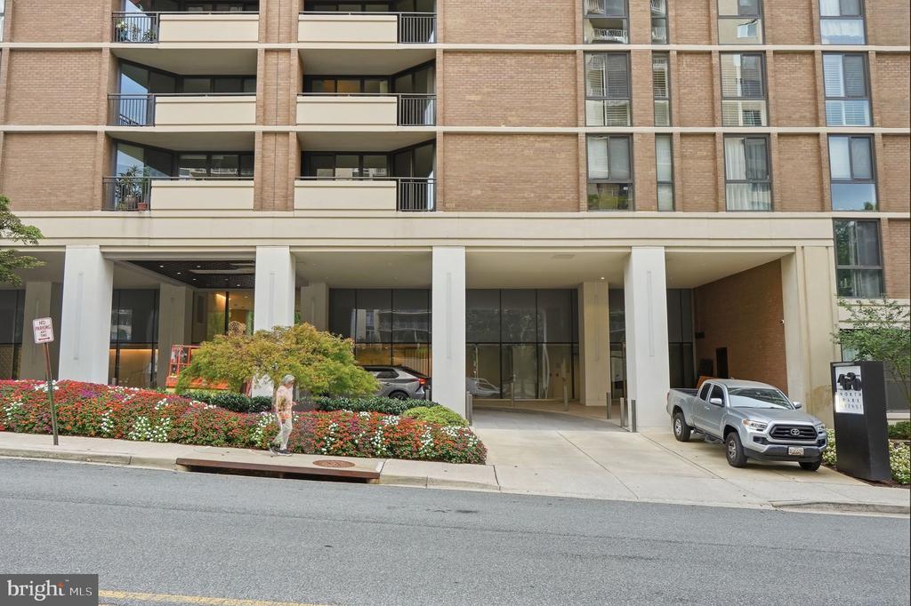 4620 N PARK AVENUE Unit: 607E