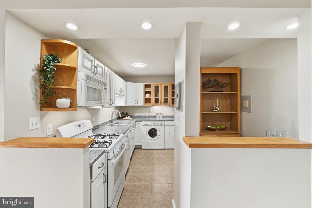 4620 N PARK AVENUE Unit: 607E