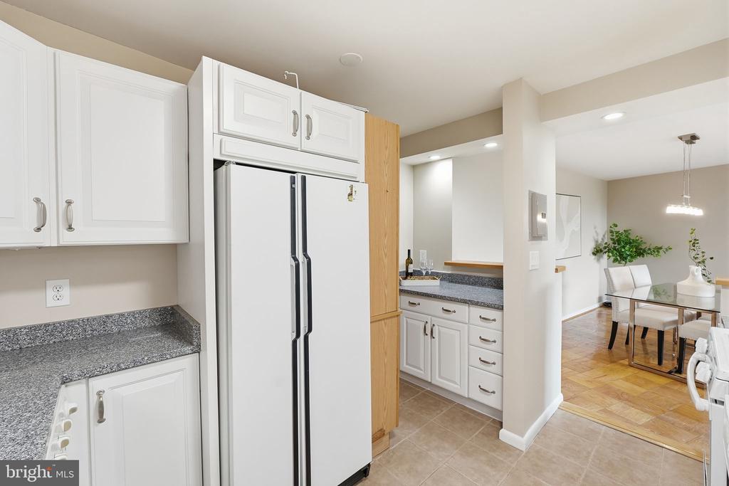 4620 N PARK AVENUE Unit: 607E