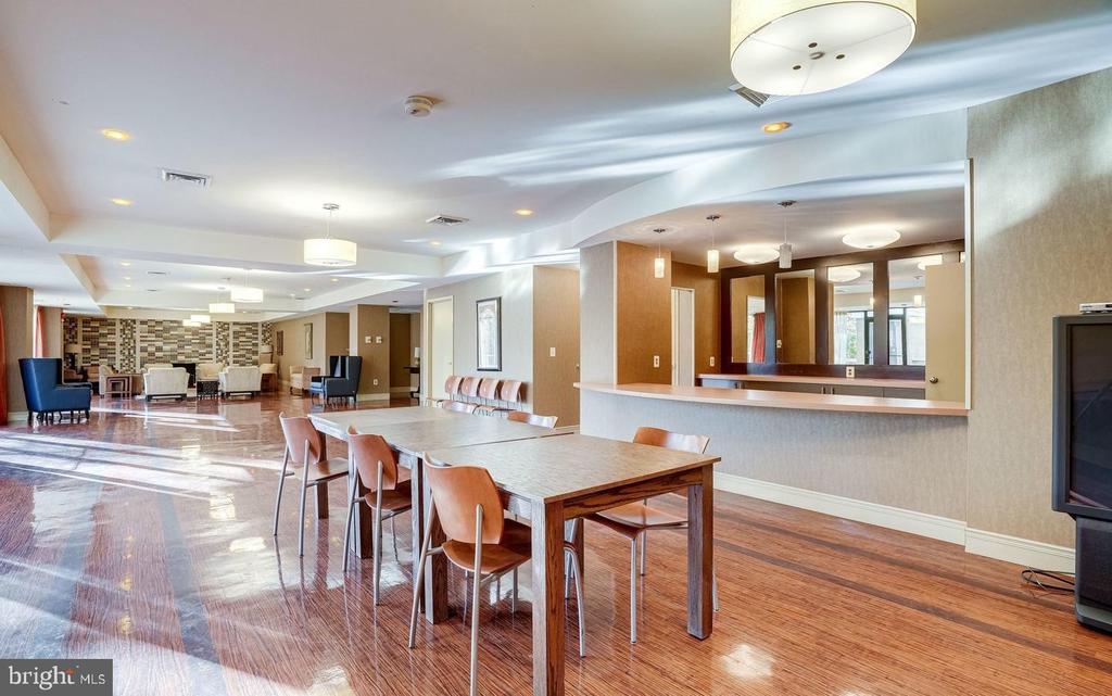 4620 N PARK AVENUE Unit: 607E