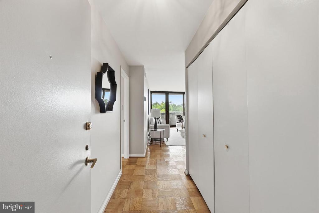 4620 N PARK AVENUE Unit: 607E
