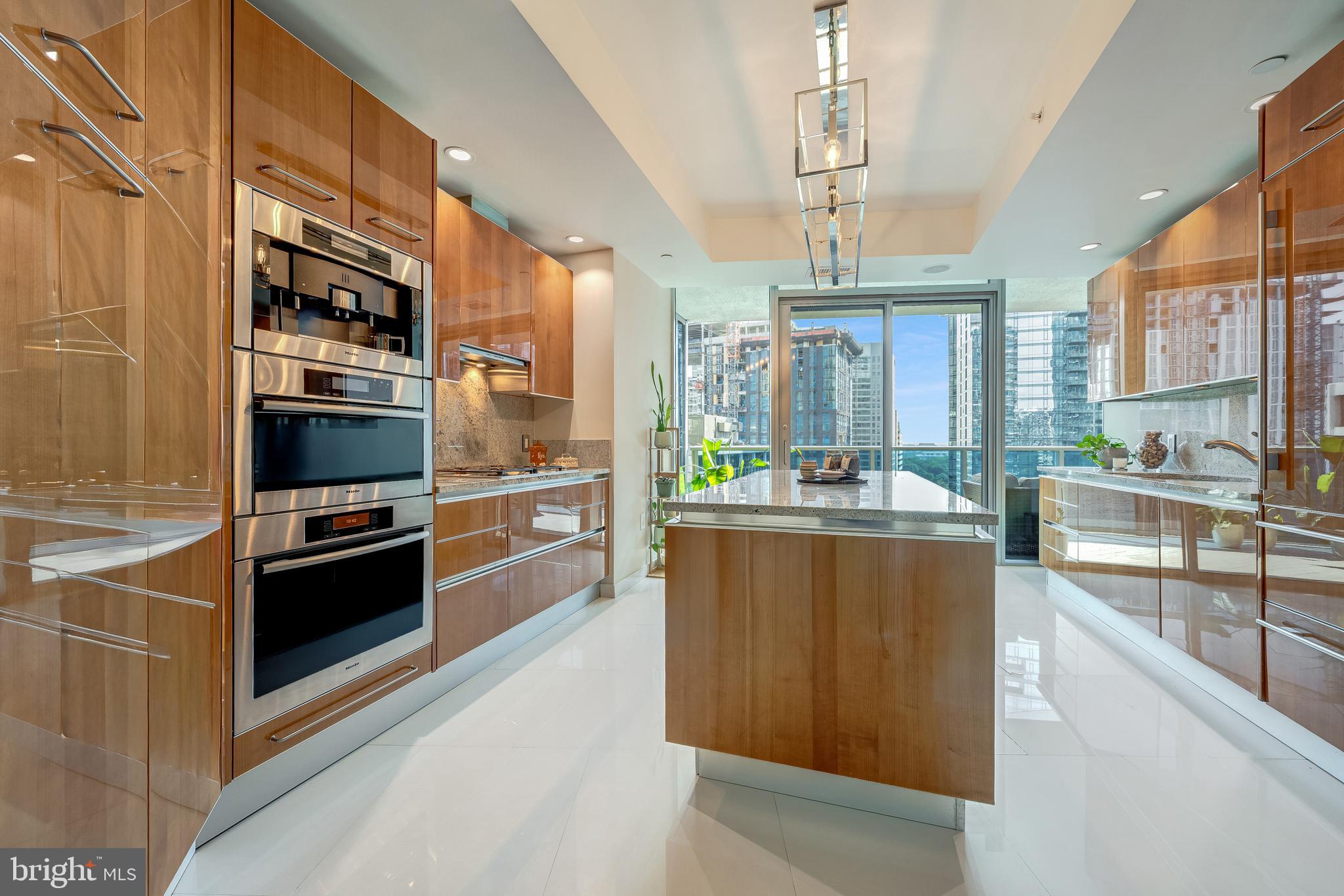 1881 N NASH STREET 1011