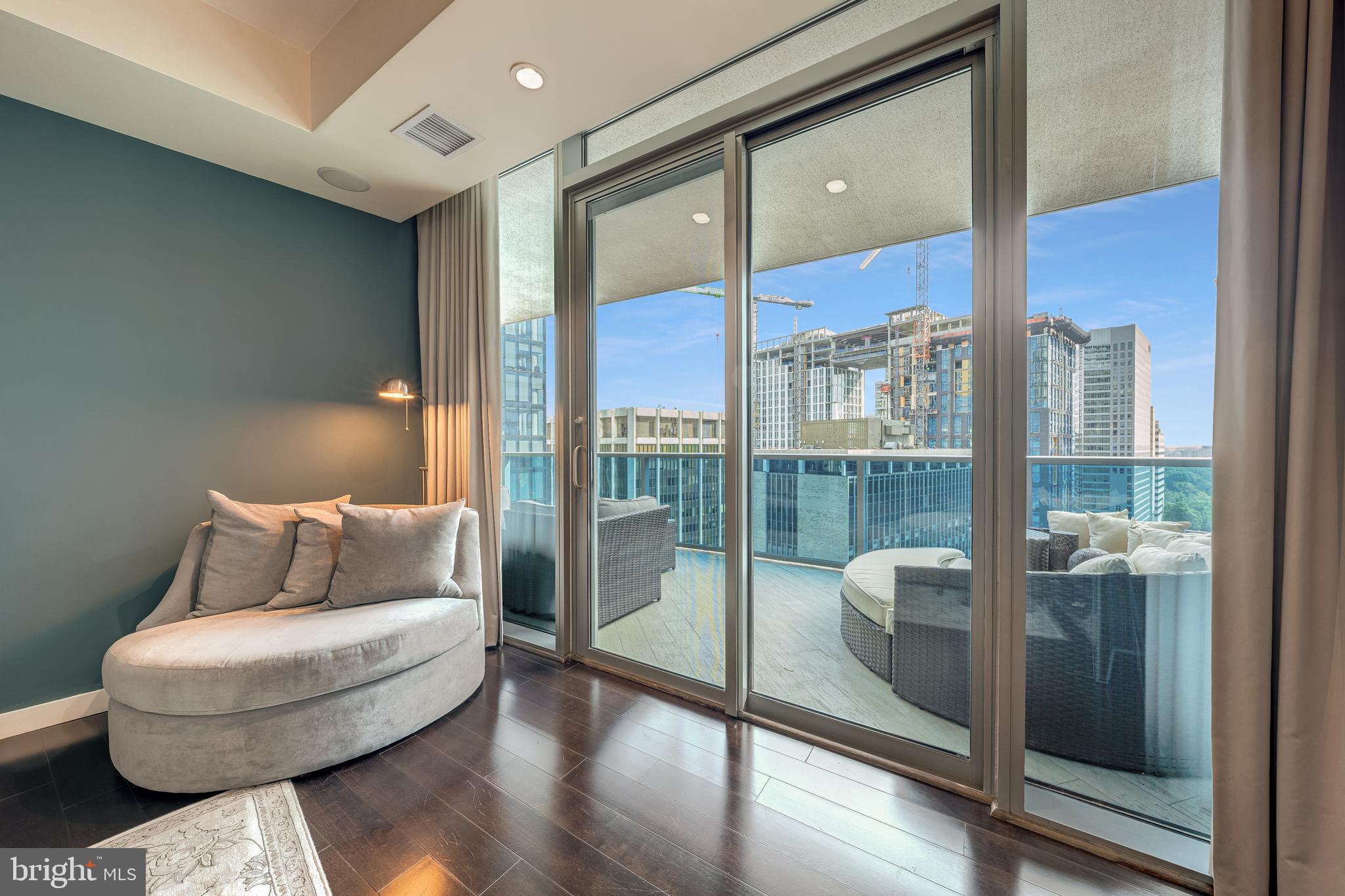 1881 N NASH STREET 1011