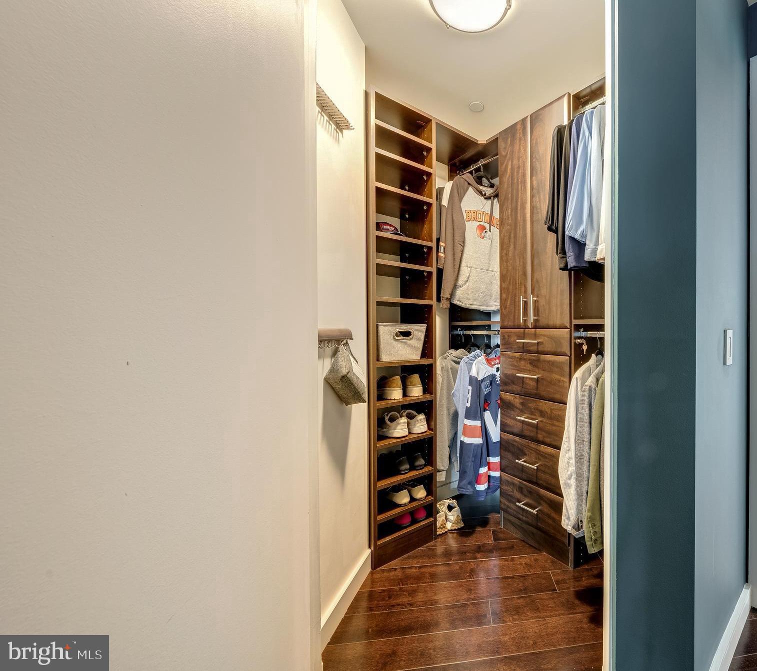 1881 N NASH STREET 1011