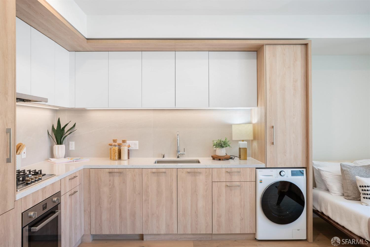 915 North Point Street # C3