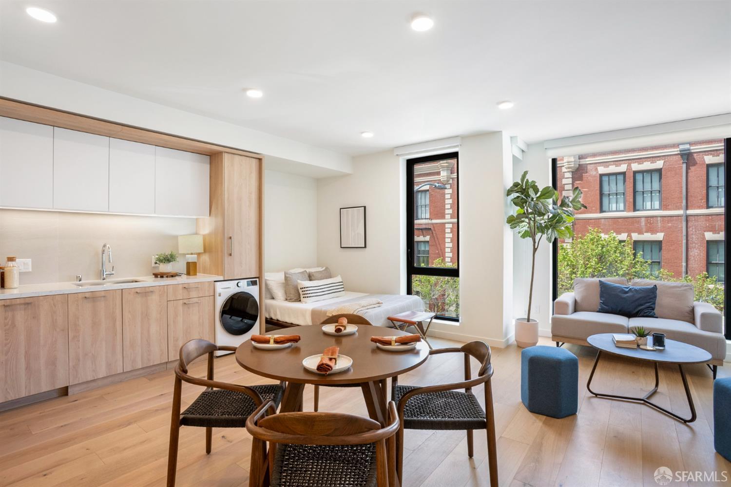 915 North Point Street # C3