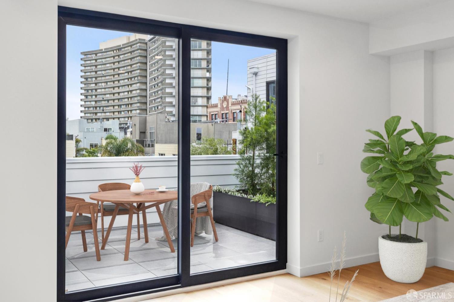 915 North Point Street # N3