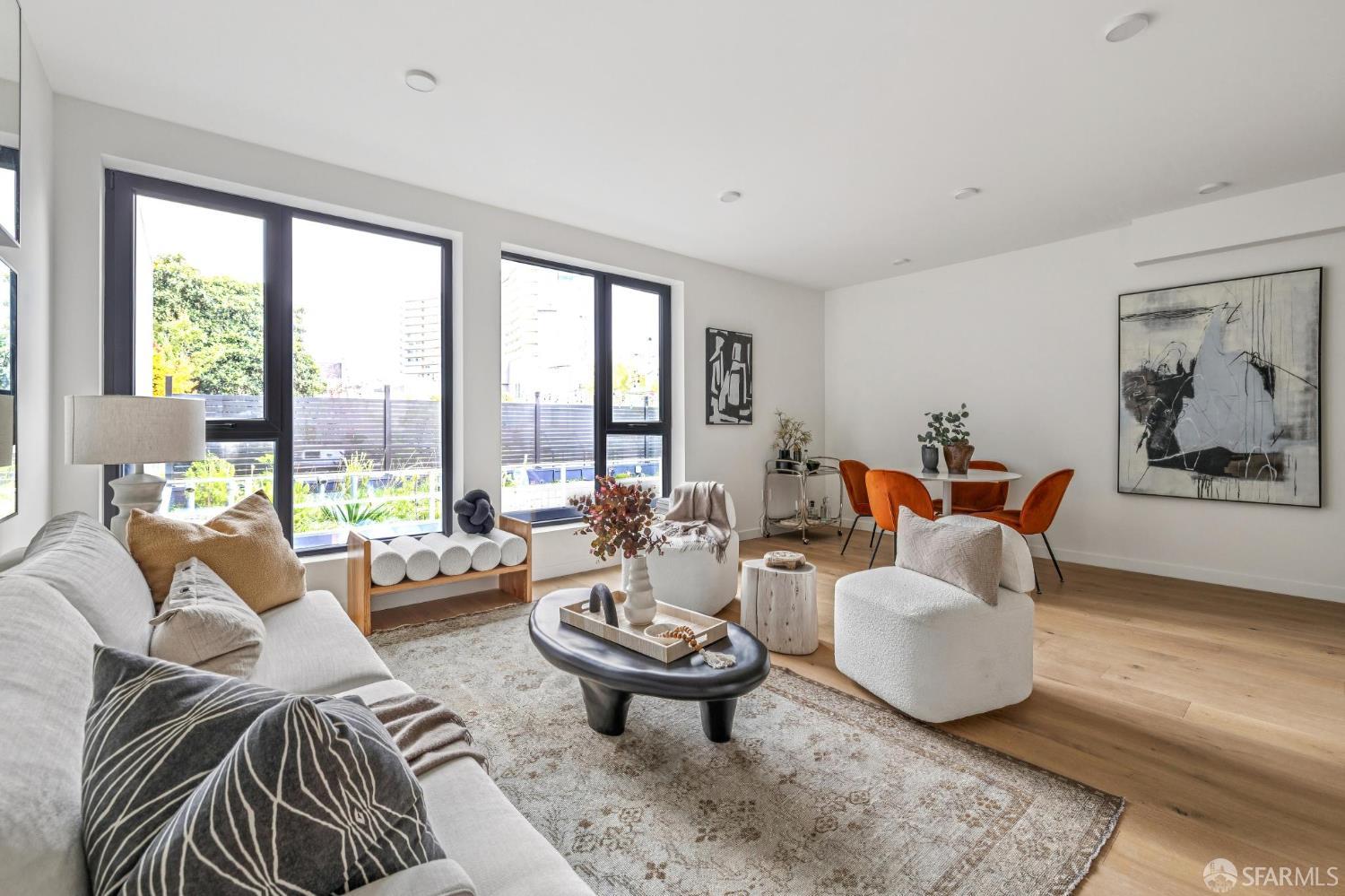 915 North Point Street # R3