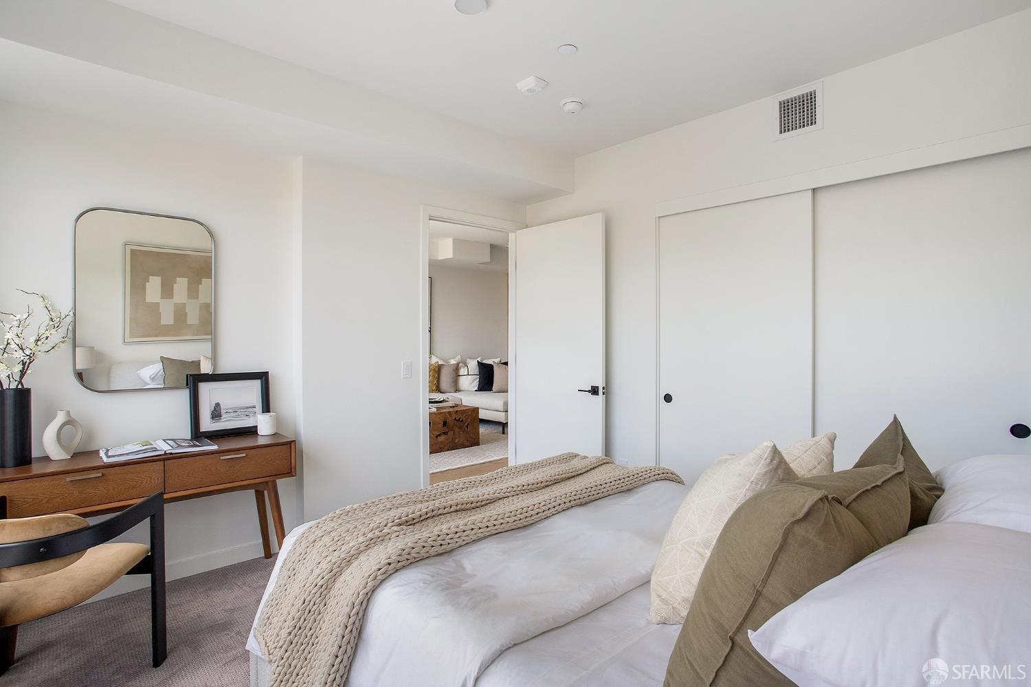 915 North Point Street # M5