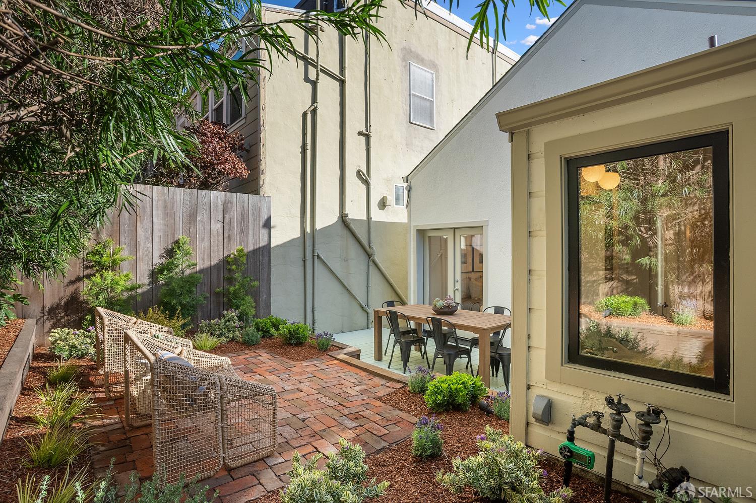 1504 Sanchez Street