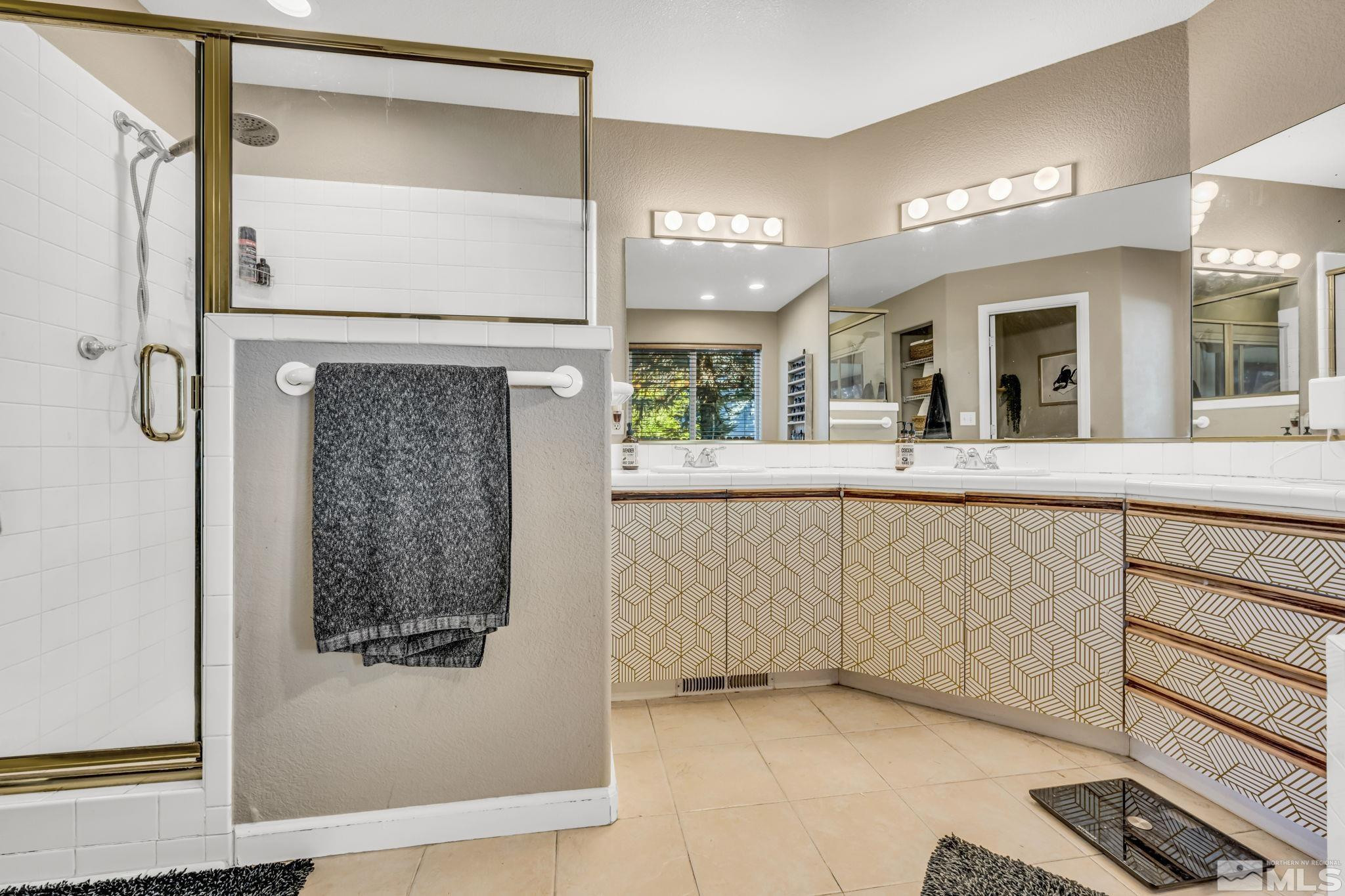 2163 Court Side Circle