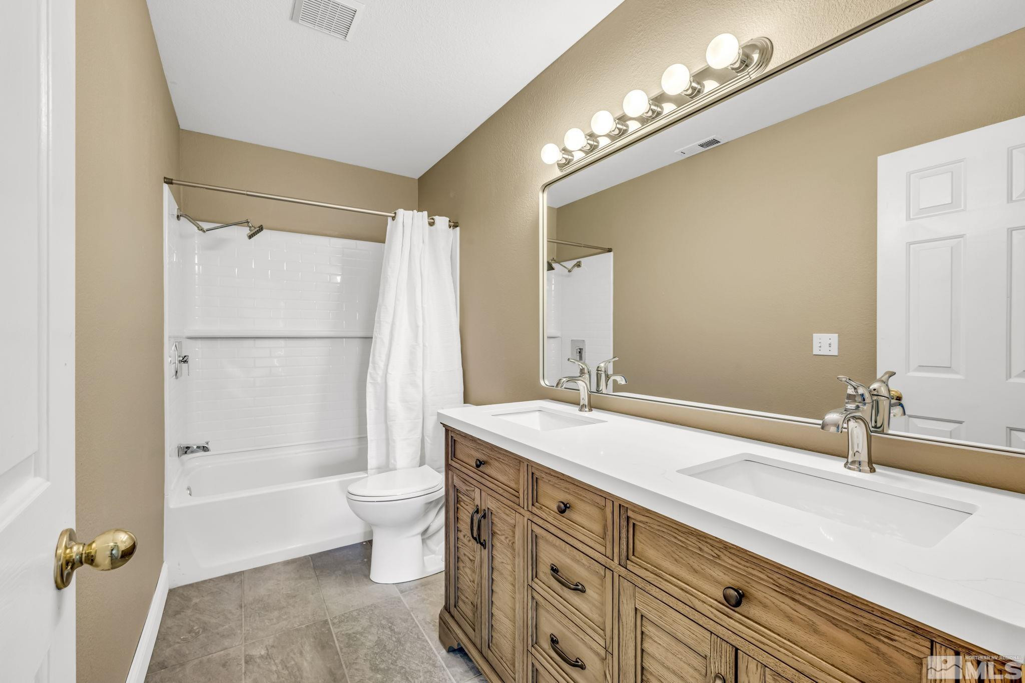 2163 Court Side Circle