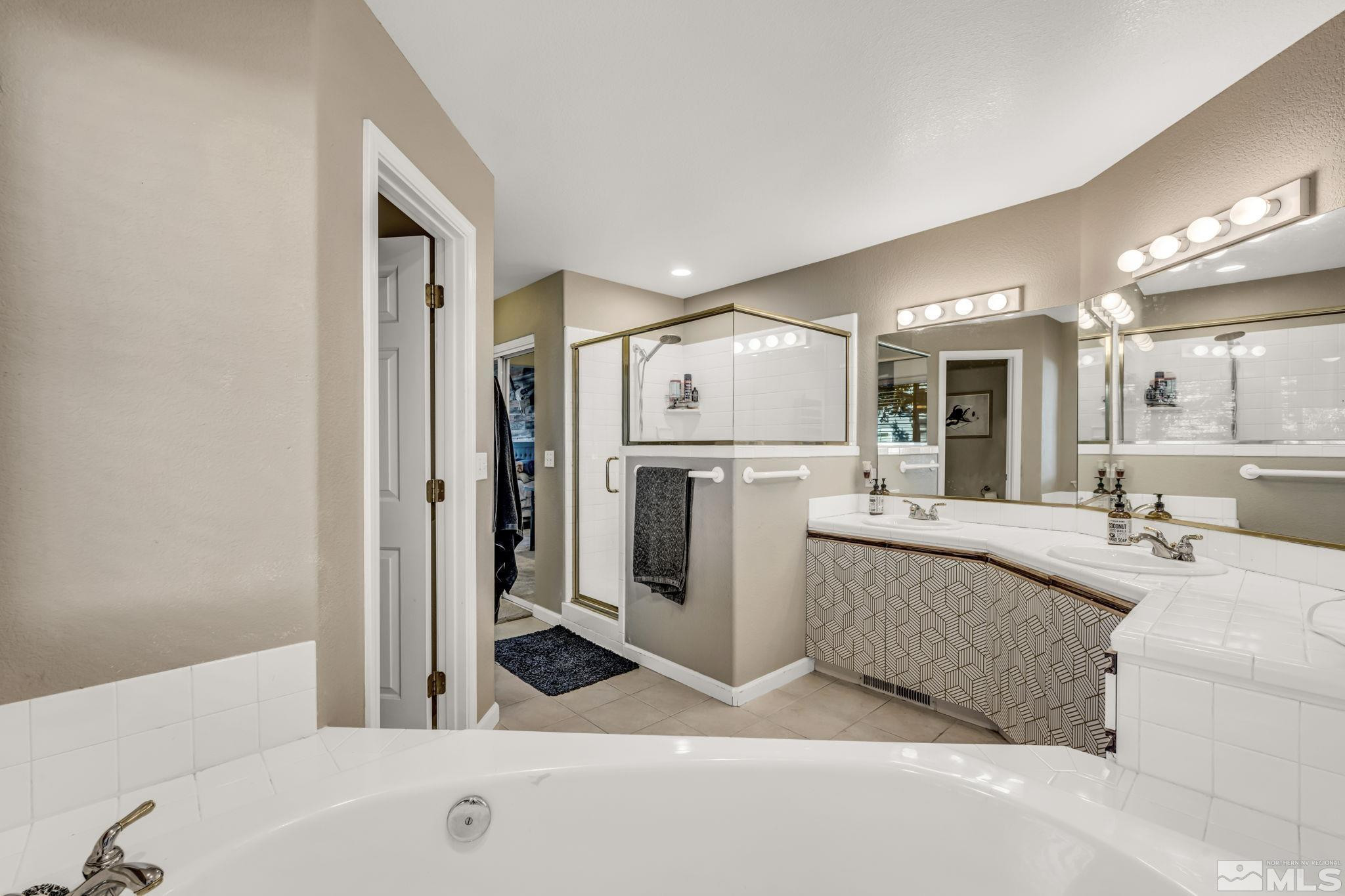 2163 Court Side Circle