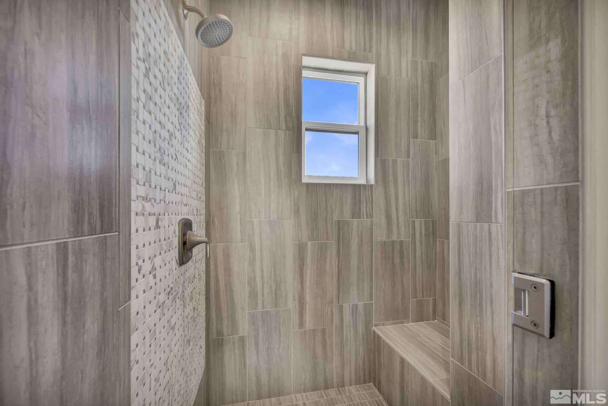 1612 White Hawk Lane