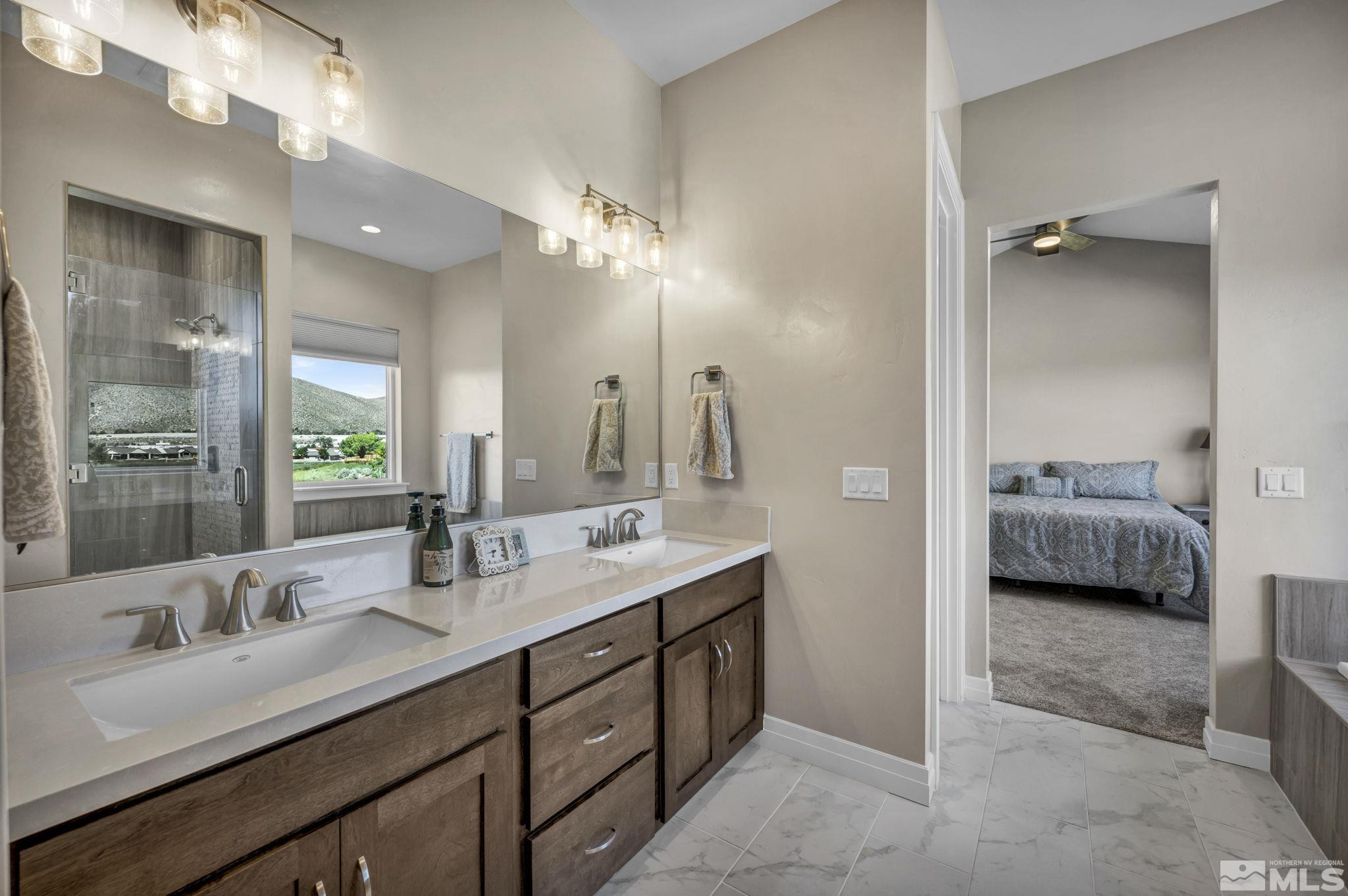 1612 White Hawk Lane