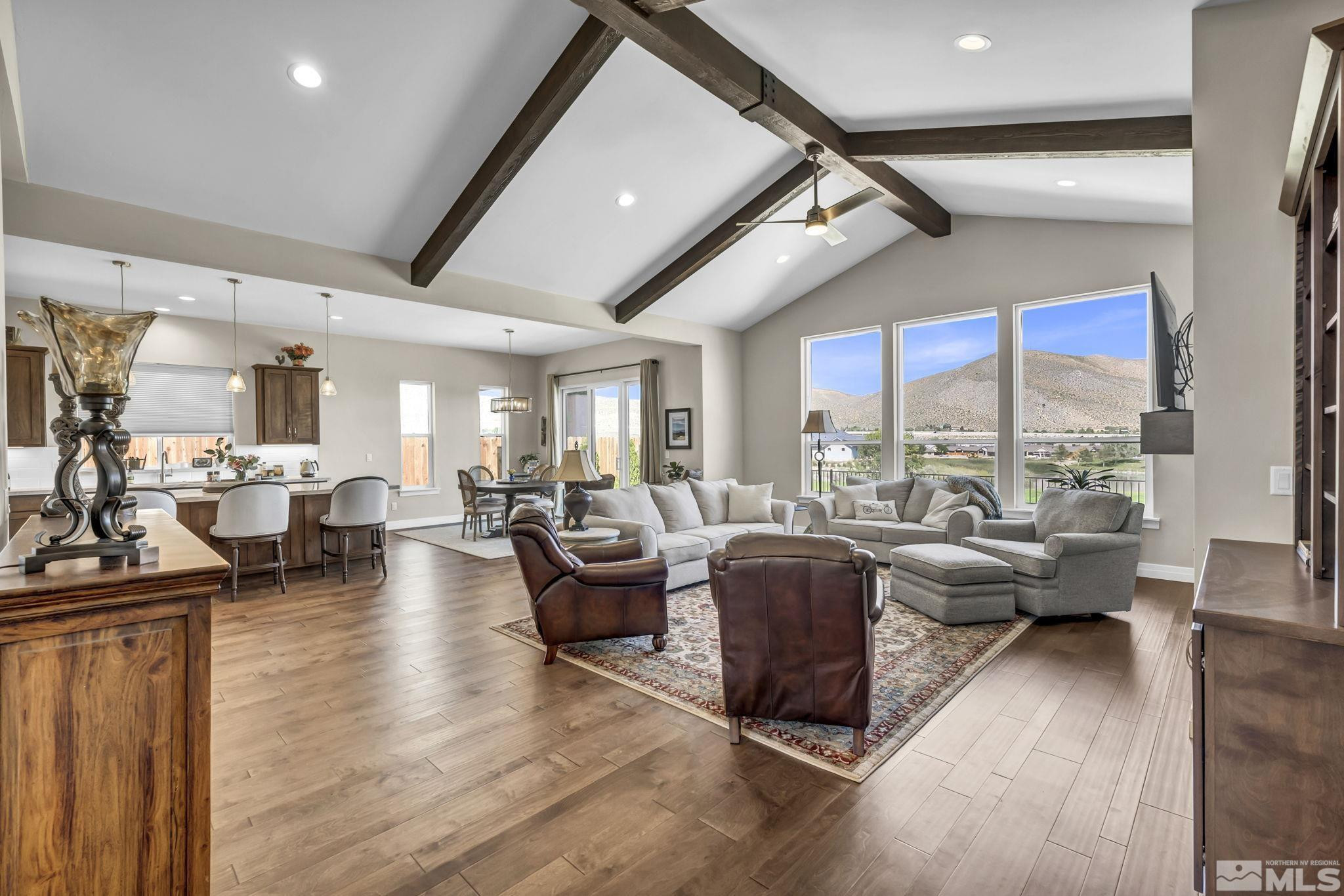 1612 White Hawk Lane