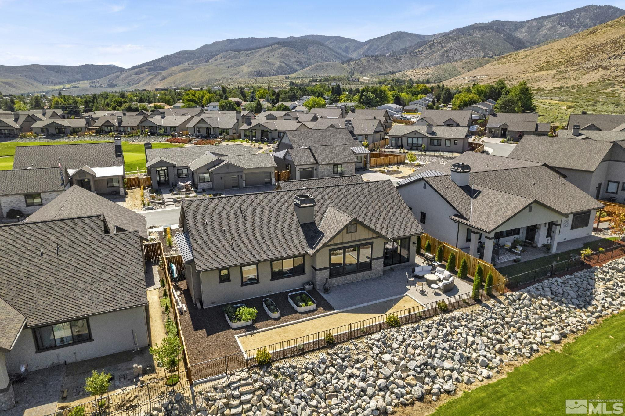 1612 White Hawk Lane